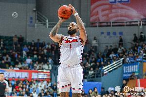 直播吧：虽被取消注册 但吉伦沃特合同已经转为赛季保障合同